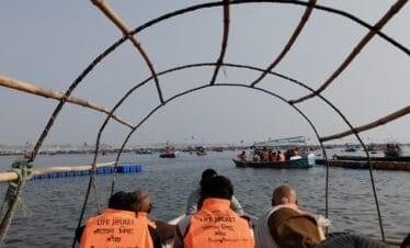 boat-ride-to-sangam